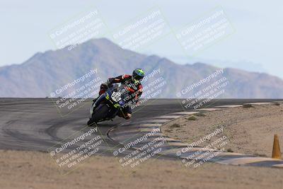 media/Nov-16-2025-Race Pace (Sun) [[8c5fa54630]]/Non Verified Riders (1st 20 Minutes)/6-Turn 12 (2pm)/